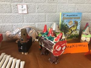 dino knutselen kleuters