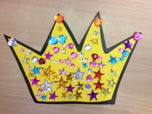 kroon versieren kleuters sprookjes prinsen koningsdag