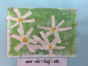 madeliefste moederdag kleuters knutselen