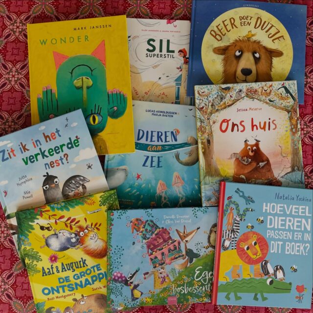 Woehoe! Nieuwe boekennn! Er zitten echt leukerds tussen voor de lente en zomer. Ze zijn sowieso allemaal te leuk om te laten liggen. 😍
Bij ‘Wonder’ van @markjanssenpicturebooks en ‘Beer doet een dutje’ gaan we gratis lesideeën schrijven. 🖊️ 
Nu tijd voor m’n eigen dutje. 😴 Is het al meivakantie? 😉