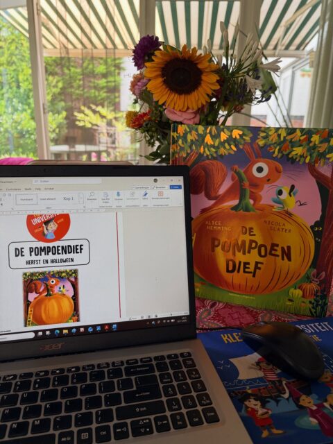 De vakantie kan beginnennn! ☀️ Deze week nog even keihard gewerkt. Laatste project voor @kleuteruniversiteit van dit schooljaar geschreven én verhuisd van lokaal. 💪🏼🫠 Na de vakantie geef ik een kijkje in de klas. 

Regio midden, heel veel succes met afronden en plezier in de laatste week! 

Fijne zomer! 🌼 ⛺️